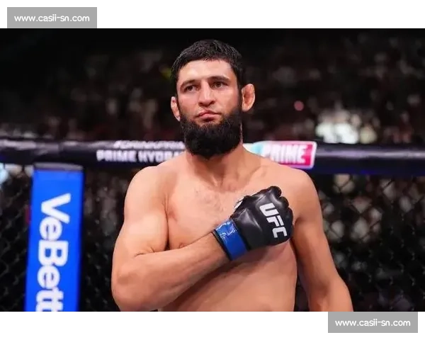 暴力 KO 收割机：奇马耶夫凭什么被称作 UFC 新一代重炮手？